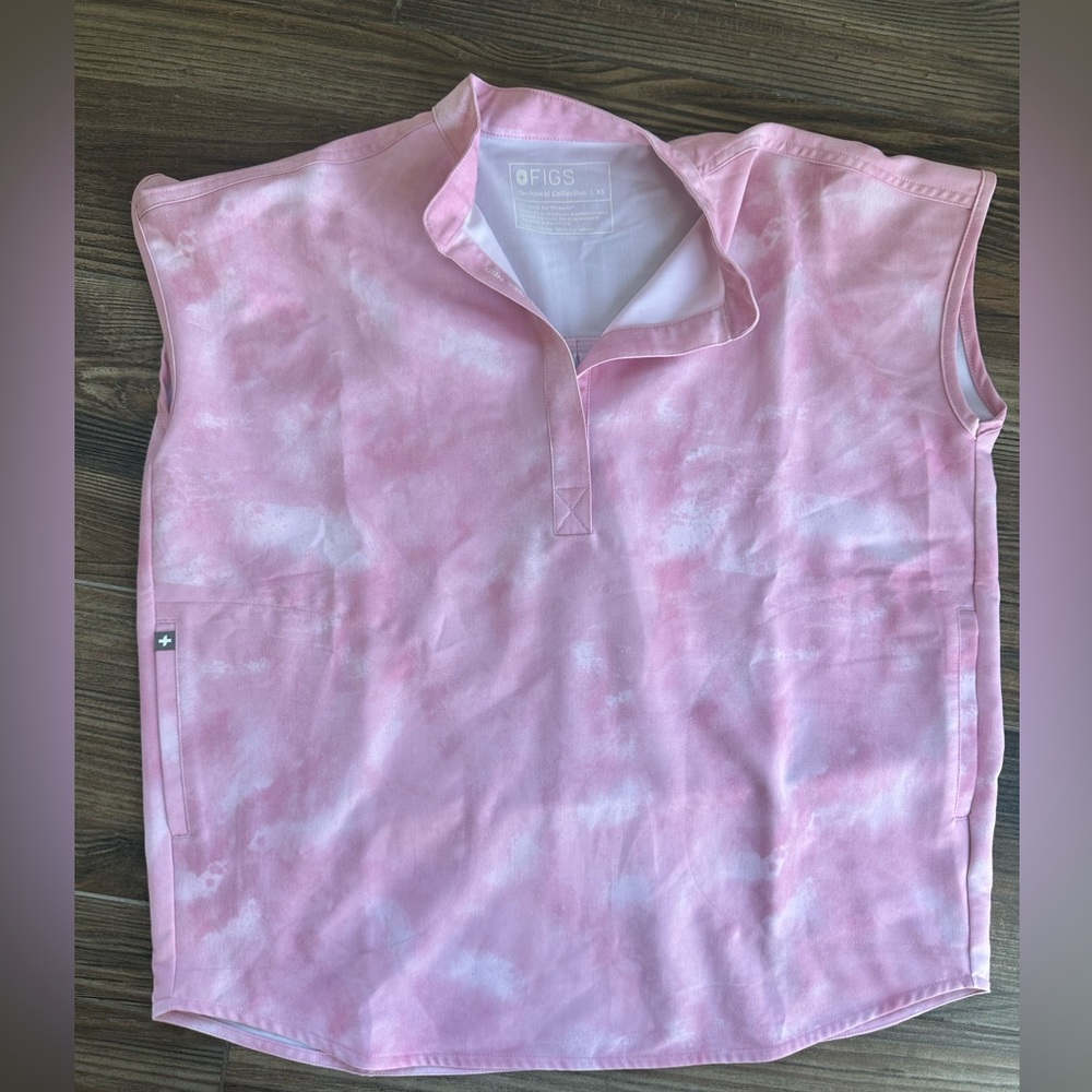 Figs Rafaela  Scrub Top Pink Tie-Dye Limited Edition - Picture 2 of 8